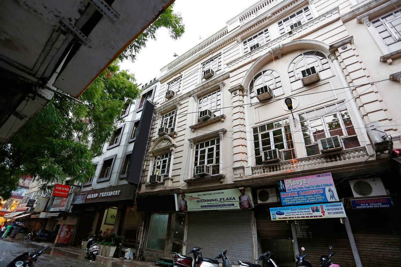 Oyo 5401 Hotel Mid Town New Delhi Eksteriør billede