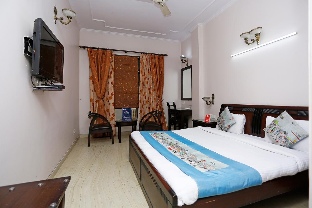Oyo 5401 Hotel Mid Town New Delhi Eksteriør billede