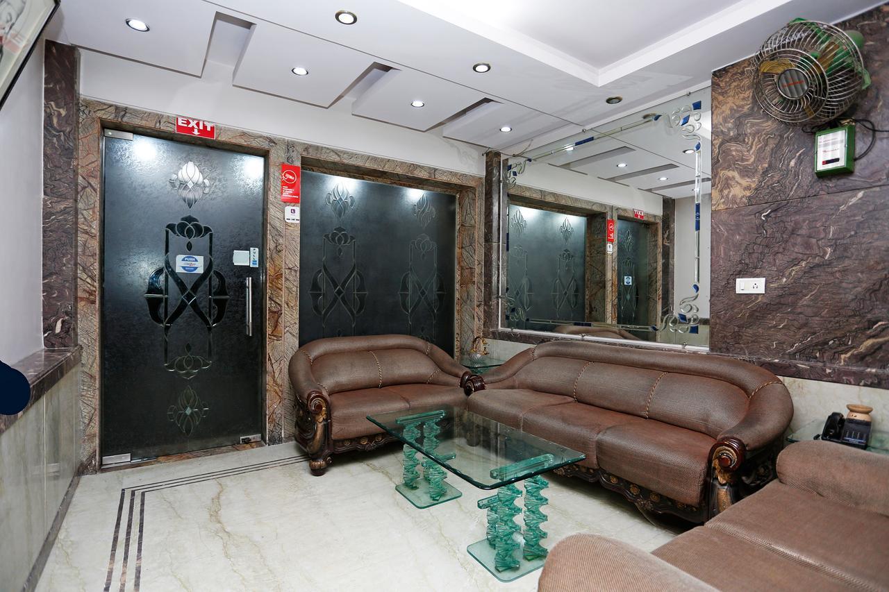 Oyo 5401 Hotel Mid Town New Delhi Eksteriør billede