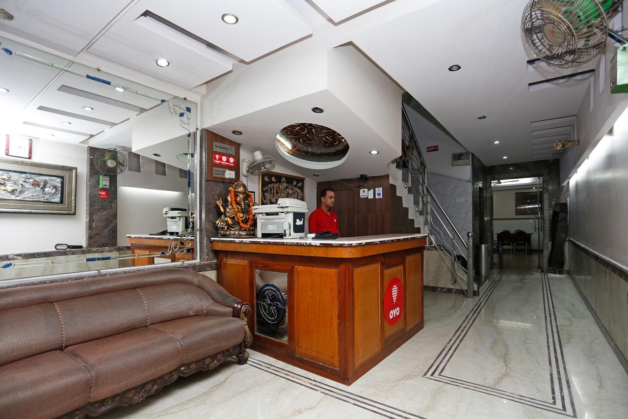 Oyo 5401 Hotel Mid Town New Delhi Eksteriør billede